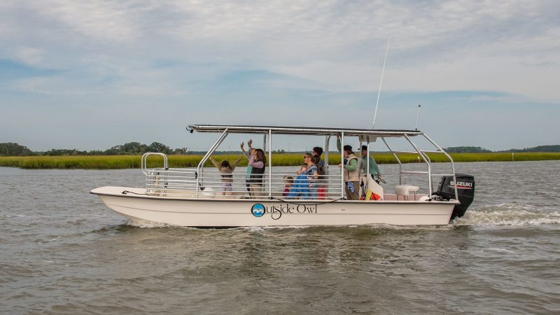 a small boat in a body of water